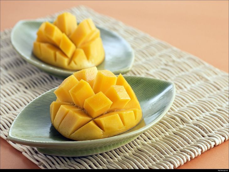 plates, mango