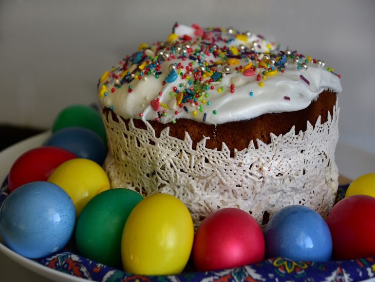 Easter cake, eggs