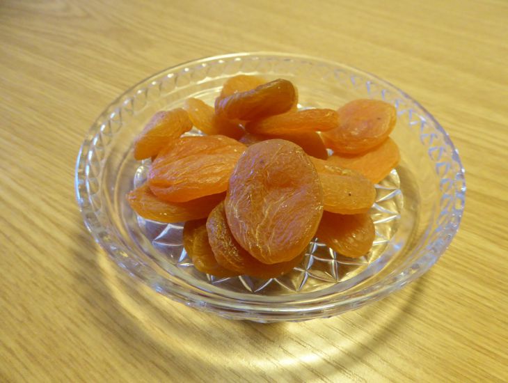 dried apricots