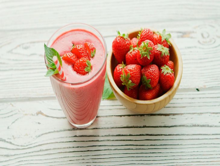 glass, berries