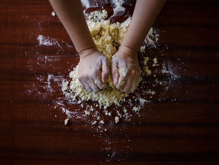 hands, dough