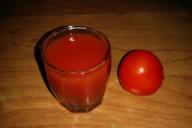 glass, tomato